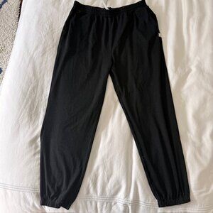 Excellent condition Women's Vouri Boyfriend Jogger - Size Large, Color - Black